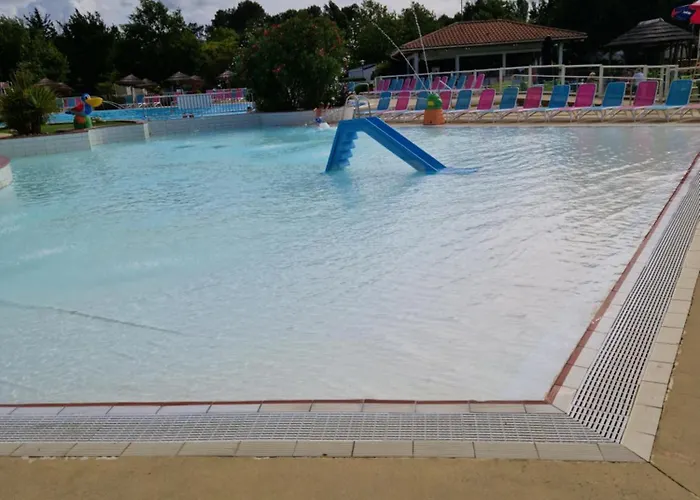 캠프장 Mobil 4* Gastes